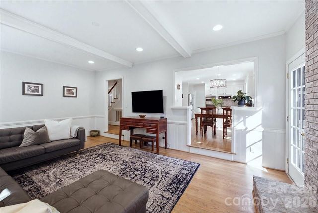 10141 Hanover Glen Road, Charlotte, NC 28210