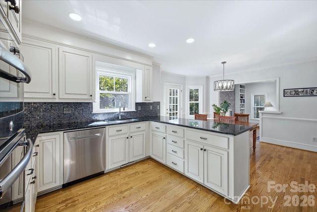 10141 Hanover Glen Road, Charlotte, NC 28210