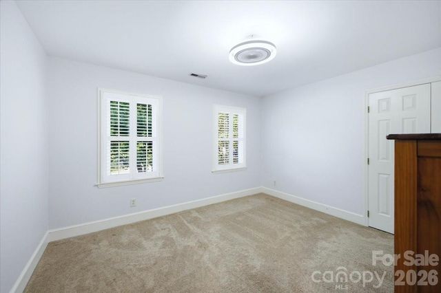 10141 Hanover Glen Road, Charlotte, NC 28210