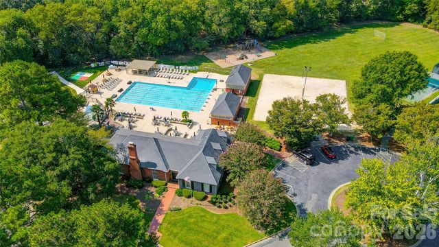 10141 Hanover Glen Road, Charlotte, NC 28210