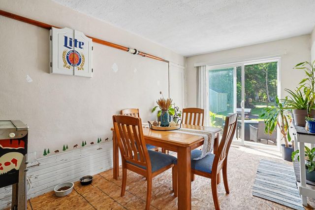 1124 Lakeview Drive, Portage, MI 49002