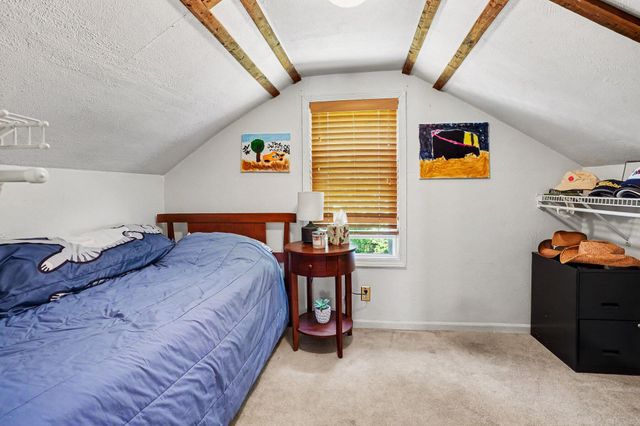 1124 Lakeview Drive, Portage, MI 49002