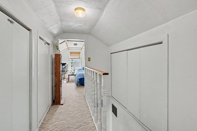 1124 Lakeview Drive, Portage, MI 49002