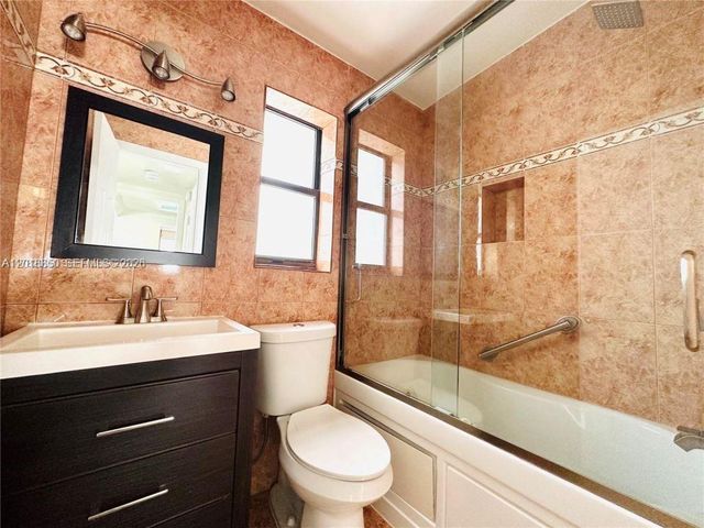 3751 NE 170th St 2, North Miami Beach, FL 33160