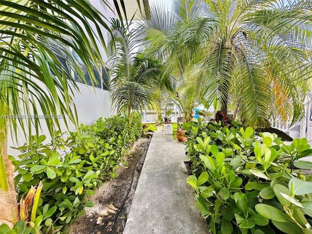 3751 NE 170th St 2, North Miami Beach, FL 33160