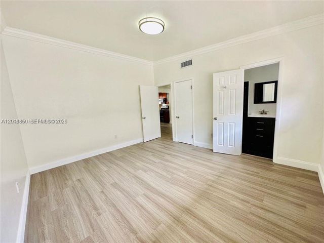 3751 NE 170th St 2, North Miami Beach, FL 33160