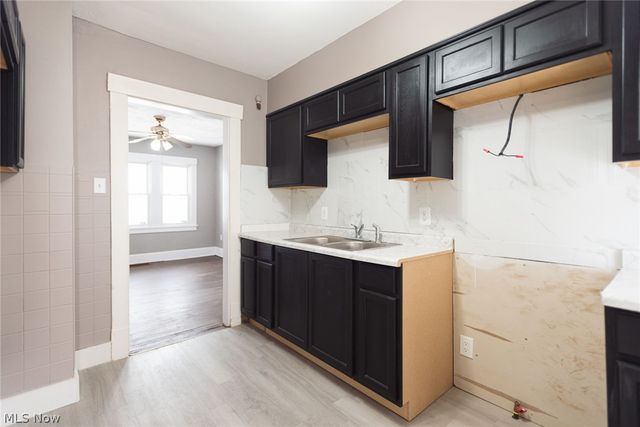 105 Manchester Avenue, Youngstown, OH 44509