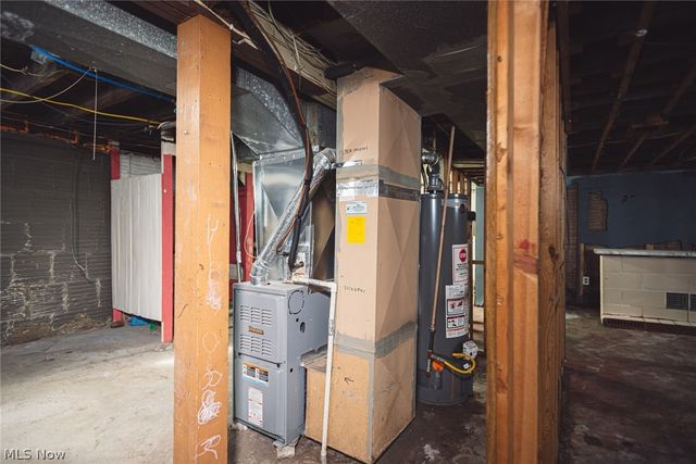 105 Manchester Avenue, Youngstown, OH 44509