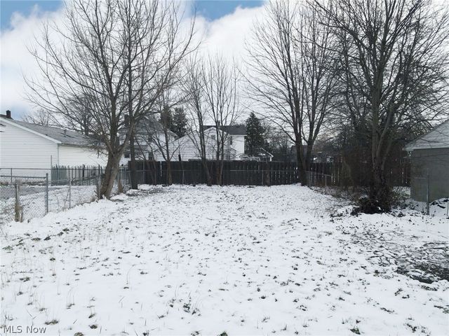 105 Manchester Avenue, Youngstown, OH 44509