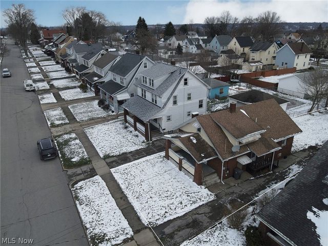 105 Manchester Avenue, Youngstown, OH 44509