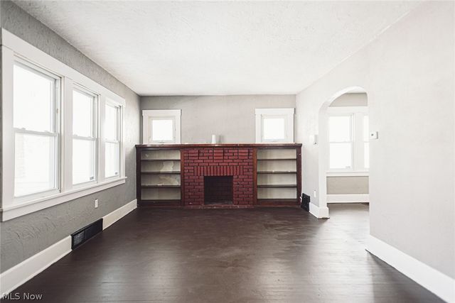 105 Manchester Avenue, Youngstown, OH 44509