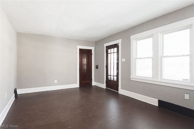 105 Manchester Avenue, Youngstown, OH 44509