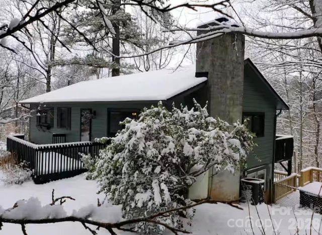 30 Whipporwill Drive, Weaverville, NC 28787