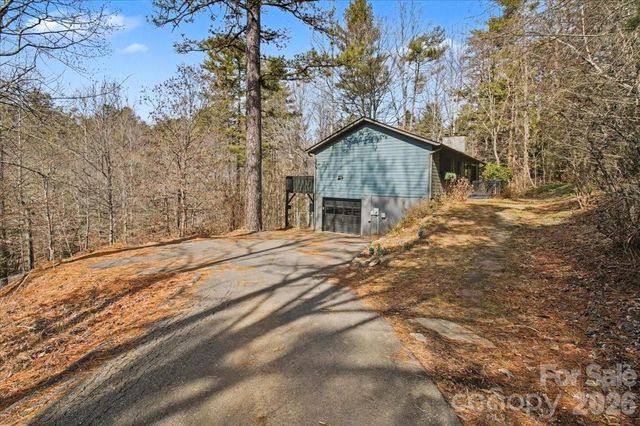 30 Whipporwill Drive, Weaverville, NC 28787