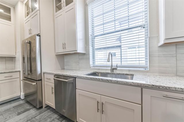 11002 Ayrshire Park Lane, Houston, TX 77043