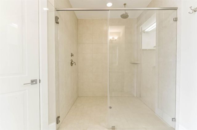 11002 Ayrshire Park Lane, Houston, TX 77043