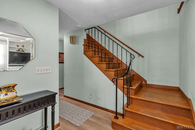 5225 Brookfield Lane, Clarence, NY 14031