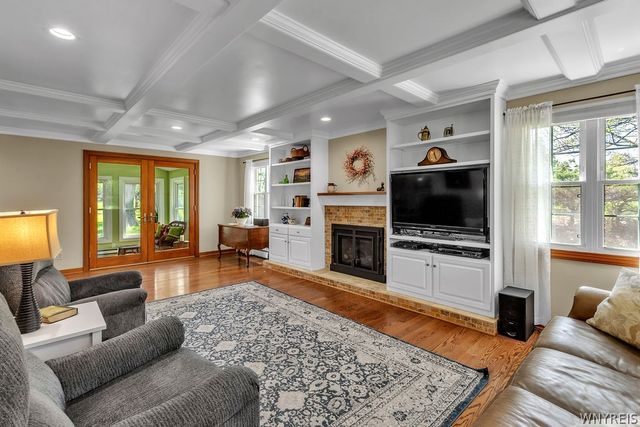 5225 Brookfield Lane, Clarence, NY 14031