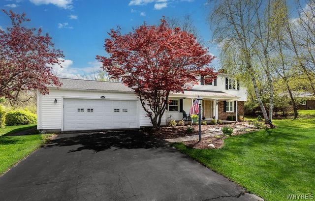5225 Brookfield Lane, Clarence, NY 14031