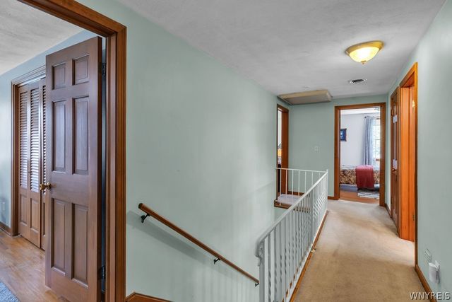 5225 Brookfield Lane, Clarence, NY 14031