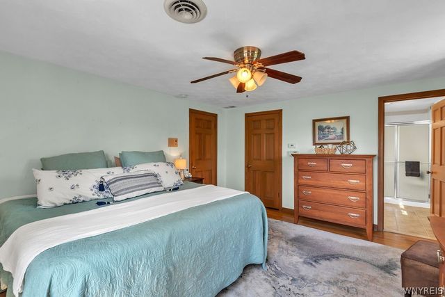 5225 Brookfield Lane, Clarence, NY 14031