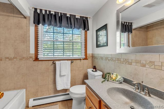 5225 Brookfield Lane, Clarence, NY 14031