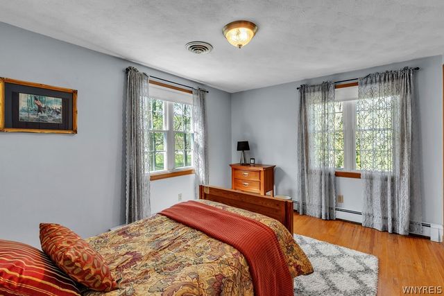 5225 Brookfield Lane, Clarence, NY 14031