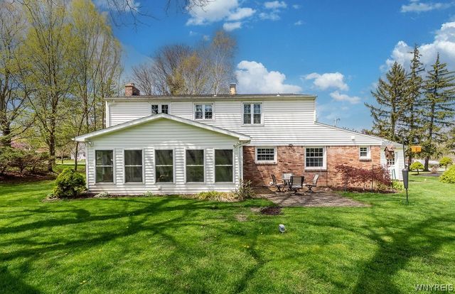 5225 Brookfield Lane, Clarence, NY 14031