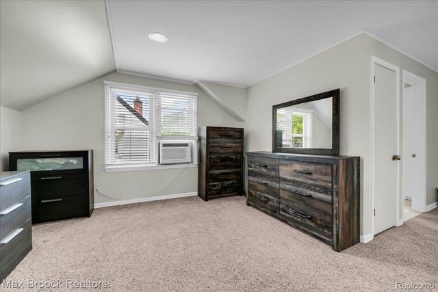 208 Girard Avenue, Royal Oak, MI 48073