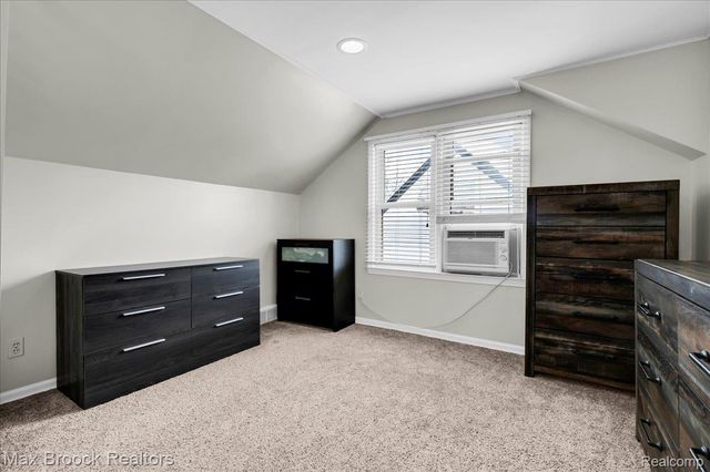 208 Girard Avenue, Royal Oak, MI 48073