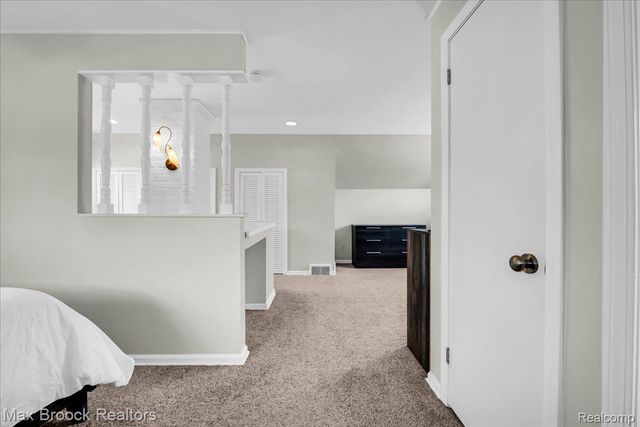 208 Girard Avenue, Royal Oak, MI 48073