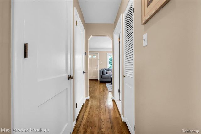 208 Girard Avenue, Royal Oak, MI 48073