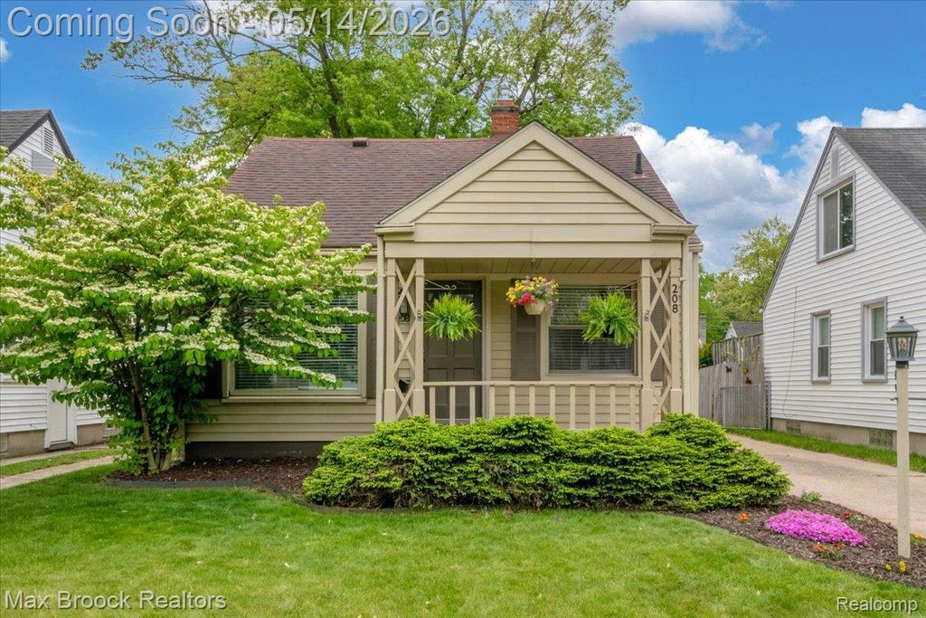 208 Girard Avenue, Royal Oak, MI 48073