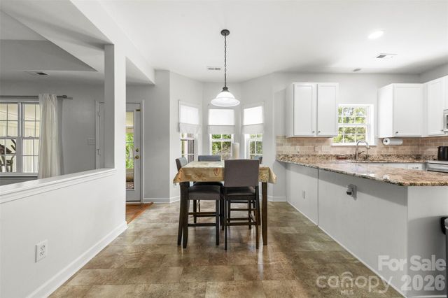 5302 Fairgrove Lane, Harrisburg, NC 28075