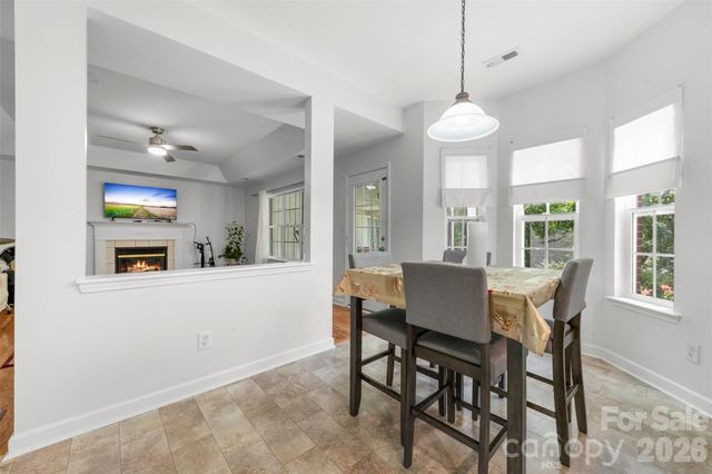5302 Fairgrove Lane, Harrisburg, NC 28075