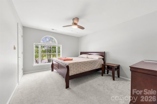 5302 Fairgrove Lane, Harrisburg, NC 28075