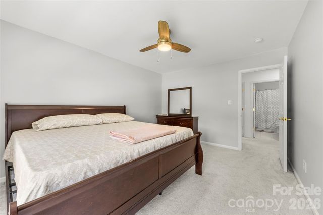 5302 Fairgrove Lane, Harrisburg, NC 28075