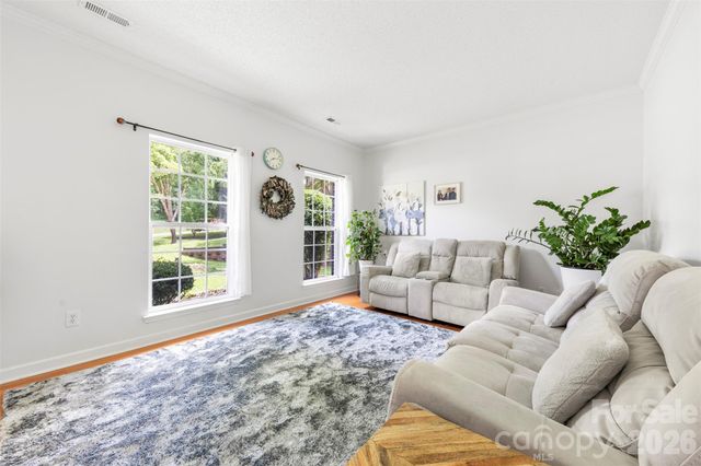 5302 Fairgrove Lane, Harrisburg, NC 28075