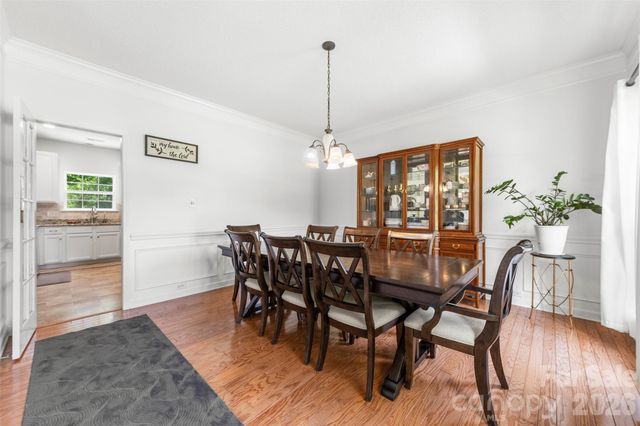5302 Fairgrove Lane, Harrisburg, NC 28075