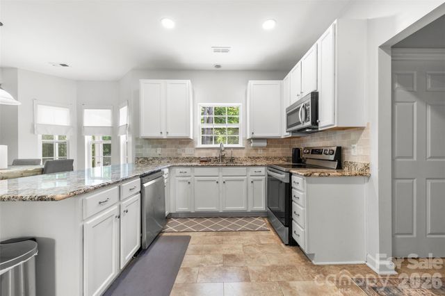 5302 Fairgrove Lane, Harrisburg, NC 28075
