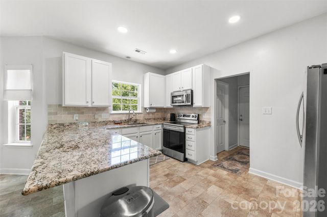 5302 Fairgrove Lane, Harrisburg, NC 28075