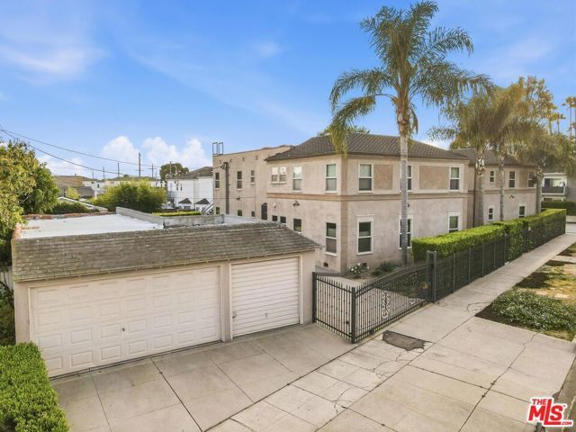 1202 S Cochran Avenue, Los Angeles, CA 90019