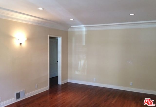 1202 S Cochran Avenue, Los Angeles, CA 90019