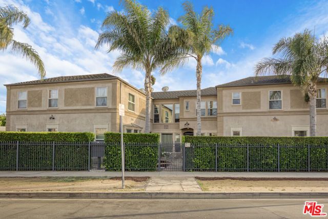 1202 S Cochran Avenue, Los Angeles, CA 90019