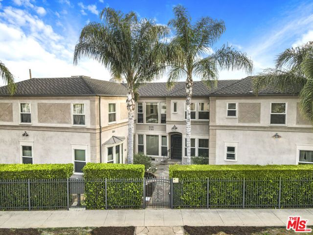 1202 S Cochran Avenue, Los Angeles, CA 90019