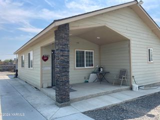 4393 Lateral A, Wapato, WA 98951