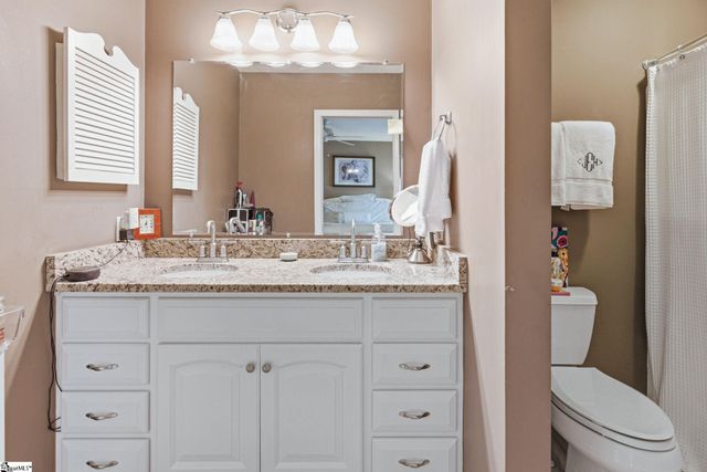 83 Forest Oaks Way, Spartanburg, SC 29307