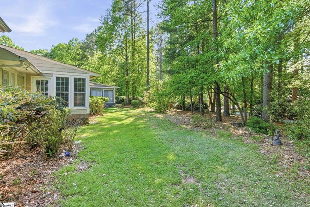 83 Forest Oaks Way, Spartanburg, SC 29307