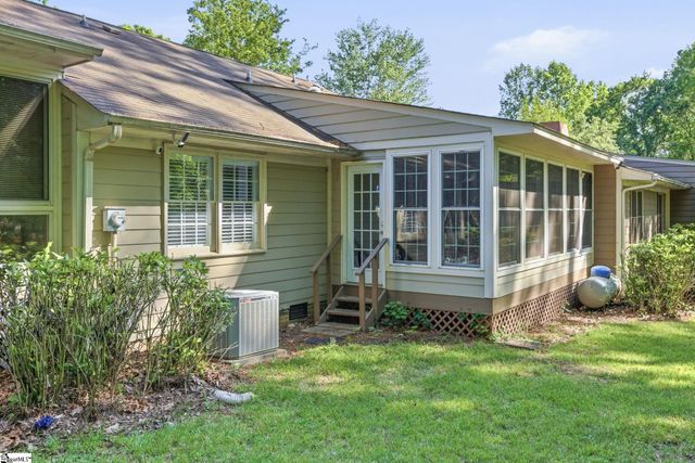 83 Forest Oaks Way, Spartanburg, SC 29307