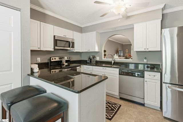 83 Forest Oaks Way, Spartanburg, SC 29307
